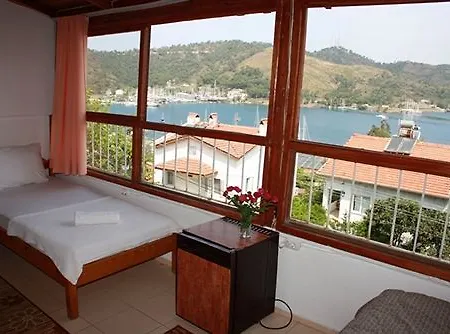 Ferah Monica's Place Φετιγιέ