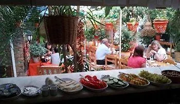 Ferah Monica's Place 호스텔 페티예