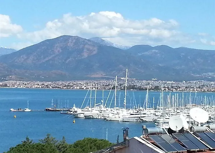 Ferah Monica's Place *