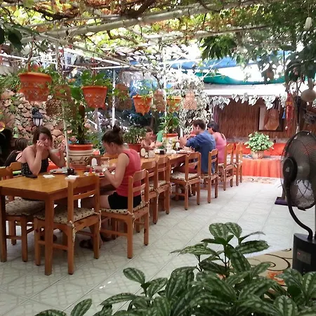 Ferah Monica's Place 旅馆 *