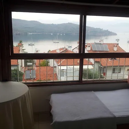 Ferah Monica's Place 旅馆 *